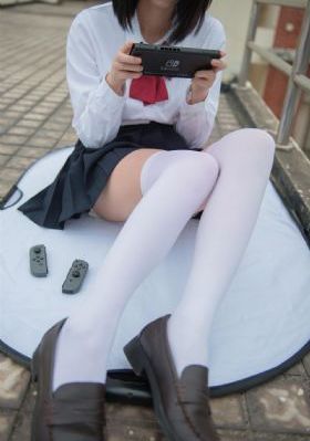 《漂亮的女邻居5_1080免费观看超清